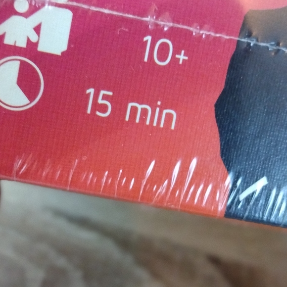 Codesnames Top Secret Word Game - Picture 4 of 9